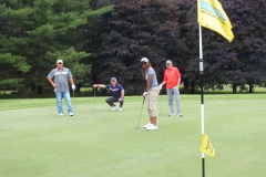 Kellye-Jones-Putting